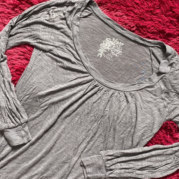 Poof grey long-sleeve sheer shirt - Picture 2 of 16